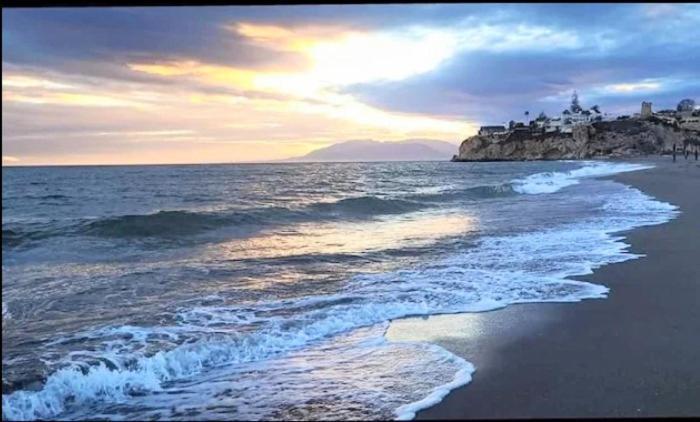 Playa Beach Malaga 3Habts Dobles, Cocina Familiar, Apartamento Completo La Cala Del Moral Екстериор снимка